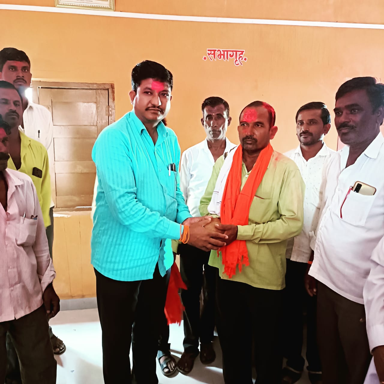 Read more about the article शिवसेनेचे माजी पंचायत समिती सदस्य बंडू पाटील तालंकर यांच्या प्रयत्नाने तंटामुक्ती अध्यक्षांची बिनविरोध निवड