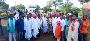 Read more about the article बोरगडी तांडा येथे बैलपोळा सण शांततेत साजरा, तांड्यातील मानाच्या बैल जोडीचामान येथील धेना नाईक परिवाराकडे….