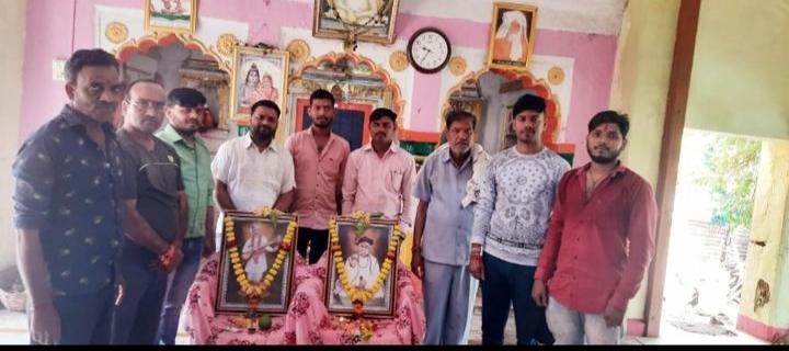 Read more about the article नाभिक समाज सलून ब्युटी पार्लर असोसिएशनचे आयोजन,कारंजा येथे संत सेनाजी महाराज जयंती साजरी:-