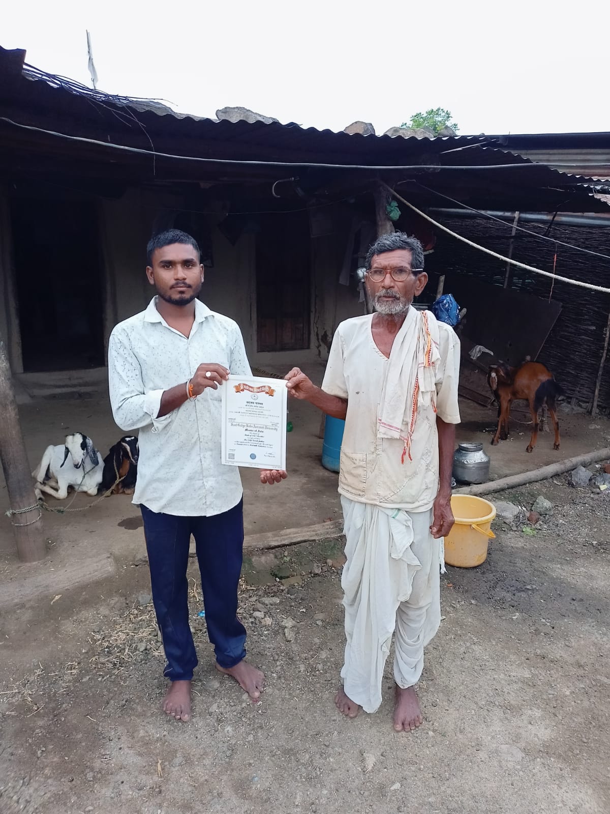 Read more about the article टेंभुरदरा येथील युवकाची मराठी विषयात यश संपादन