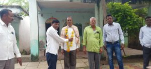 Read more about the article जि.प.प्रा. शाळा   दिघी येथील अध्यापक बी.जी. कळसे यांना राष्ट्रीय शिक्षक पुरस्कार मिळाल्याबद्दल त्यांचा सत्कार