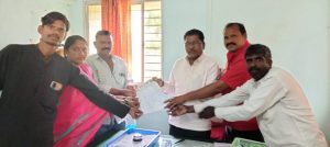 Read more about the article घरगुती वीज ग्राहक यांना वाढीव बिल आले ते कमी करून द्या…अन्यथा आंदोलन करू – देवानंद पाईकराव