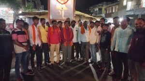 Read more about the article दसरा मेळावा शिवाजी पार्कवर होणार या न्यायालयाच्या आदेशामुळे ढाणकी येथील शिवसेनेमध्ये जल्लोष.