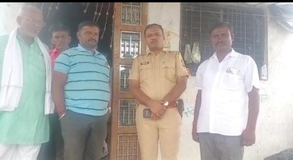 Read more about the article मुले पळविणाऱ्या टोळीची अफवा :ठाणेदार बोस साहेब यांनी घेतला आढावा