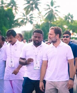 Read more about the article भारत जोड़ो यात्रे दरम्यान चंद्रपुर च्या रोशन लाल बिट्टू सुरुवातीपासून शेवटपर्यंत पायदळ प्रवास करणार