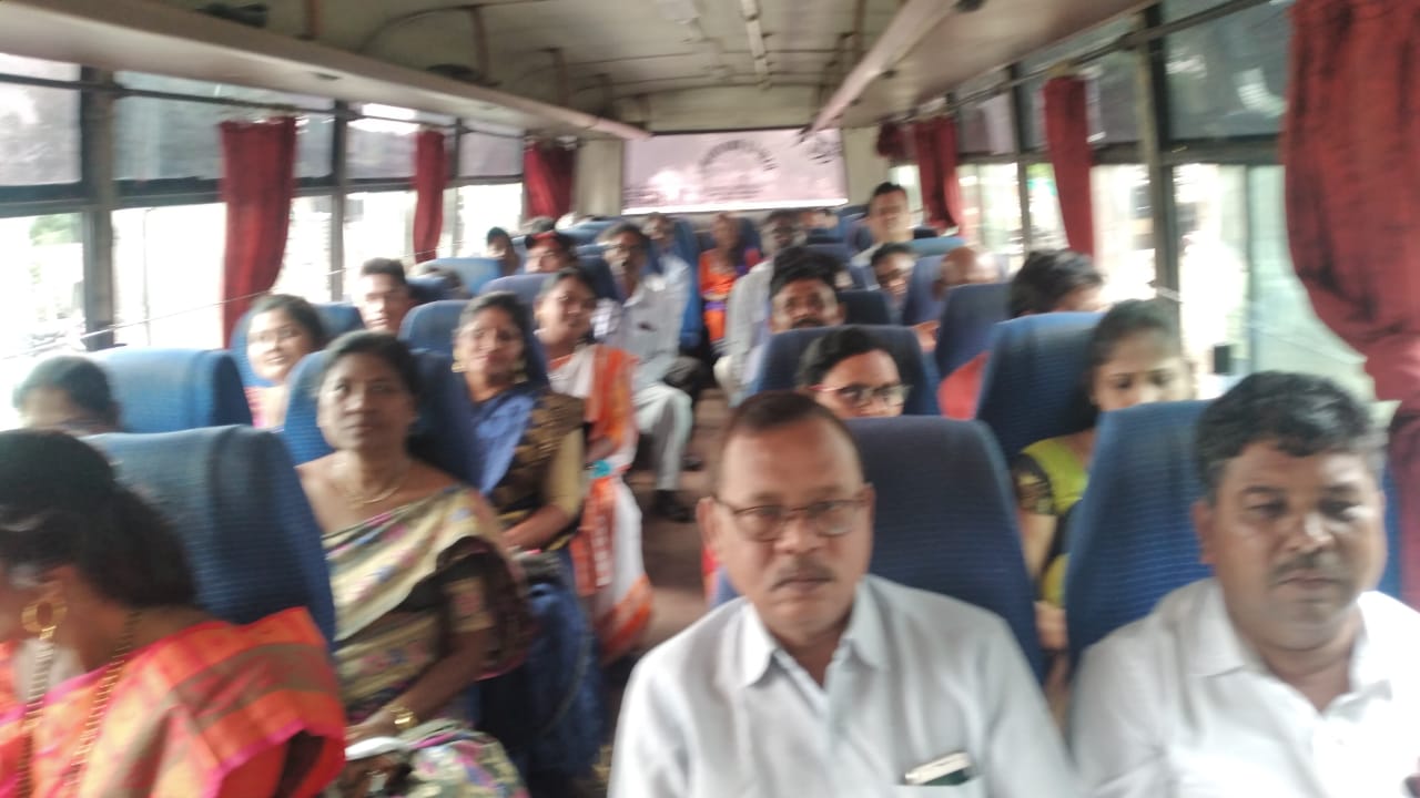 Read more about the article वणीतून वंचितचे शिलेदार  कार्यकर्ता मेळाव्यासाठी यवतमाळ ला रवाना