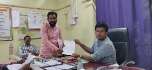 Read more about the article अजूनही 244 मतदारांचा घोळ कायम,यादी भाग क्र 190 चे बीएलओ यांच्या बेजबाबदारपणाला निवडणूक अधिकाऱ्यांचे प्रोत्साहन