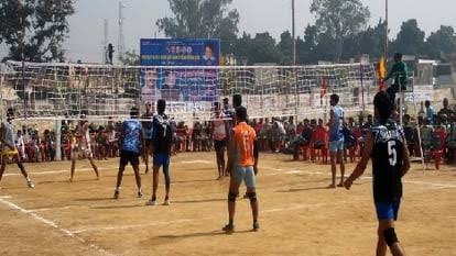 Read more about the article आज पासून वरोऱ्यात डब्ल्यू एस एफ चषक (WSF)राज्यस्तरीय व्हॉलीबॉल स्पर्धा. वरोरा दि 17 ऑक्टोबर