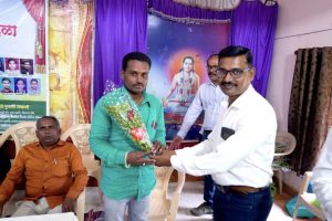 Read more about the article कोष्टी समाजातील गुणवंत विद्यार्थ्यांचा कौतुक सोहळा मोठ्या उत्साहात संपन्न