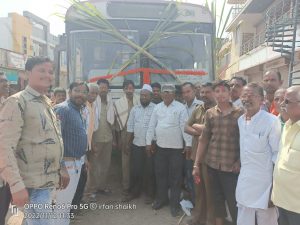 Read more about the article भैंसा ते उमरखेड बस सेवा सुरू,माधवराव मिटकरे प्रवाशी मंडळाच्या प्रयत्नाला यश