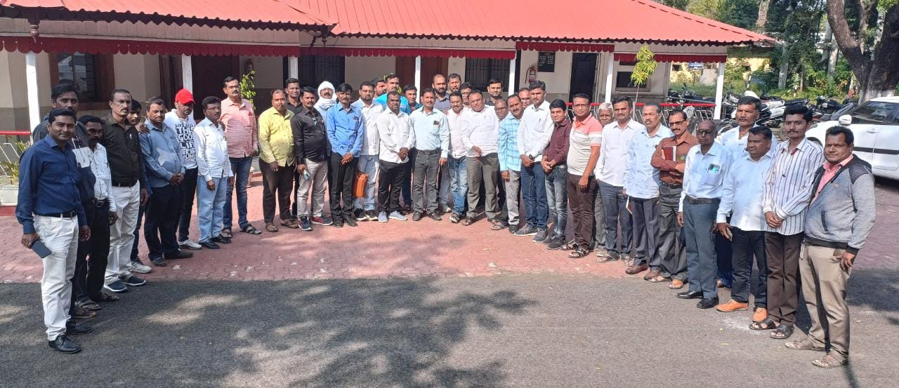 Read more about the article भाजप नेत्या चित्रा वाघ यांच्या उद्दामपणाचा पत्रकारांकडून निषेध