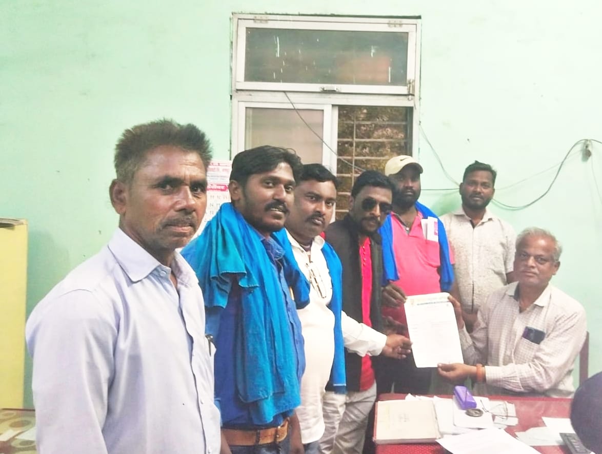 Read more about the article रेल्वे वेळापत्रकानुसार उमरखेड ढाणकी हिमायतनगर मार्गे बस सेवा सुरू करा (वंचित बहुजन आघाडीचा रस्ता रोको आंदोलनाचा इशारा)