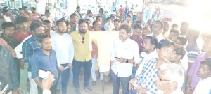 Read more about the article पंतप्रधान नरेंद्र मोदी यांच्या बद्दल वादग्रस्त वक्तव्याचा ढाणकी शहरात निषेध