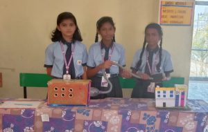 Read more about the article सुशगंगा पब्लिक स्कूल मध्ये विज्ञान व कला प्रदर्शनाचे आयोजन