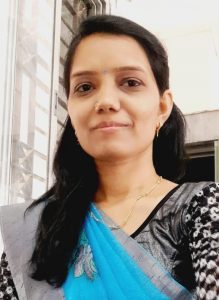 Read more about the article लोकगीतातून लोकशाहीचा जागर राज्य स्तरीय स्पर्धेतून प्रिया माकोडे  पुरस्काराने सन्मानित