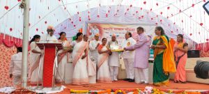 Read more about the article गुरुकुंज सेवाश्रमाचे नवनिर्वाचित सर्वाधिकारी मा.श्री. लक्ष्मणरावजी  नागरी सत्कार सोहळा  संपन्न