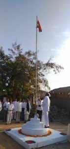 Read more about the article खेमजई ग्रामपंचायतचा अभिनव निर्णय,झेंडा वंदनाचा मान सरपंच ऐवजी दहावी बारावीमध्ये उच्च गुण घेणाऱ्या विद्यार्थ्याला