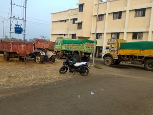 Read more about the article महसूल विभागाची अवैध रेती ट्रकवर मोठी कारवाई