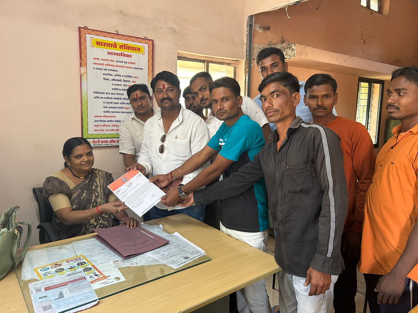 Read more about the article यवतमाळ वाय-पॉईंट वरील सौदर्यीकरण उध्वस्त करत अतिक्रमण करणाऱ्या कोलडेपोवर  कारवाईची  मनसेची मागणी