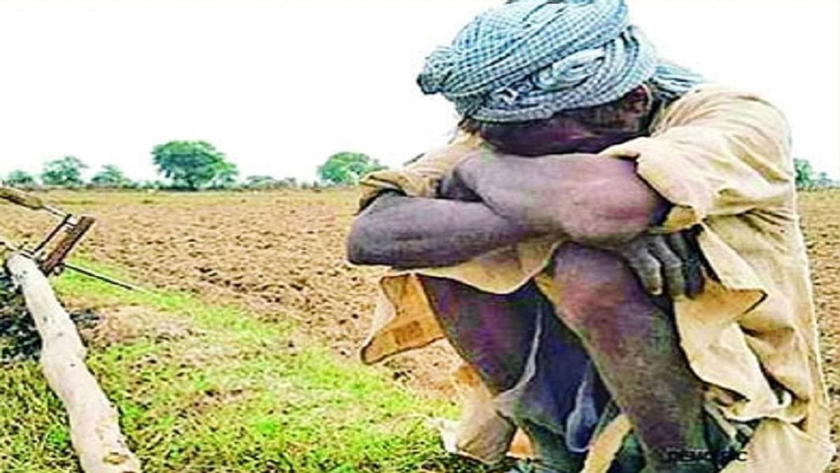 Read more about the article शासकीय कर्मचाऱ्यांना , लोकप्रतिनिधींना पेन्शन मग शेतकरी , मजुरांनी काय तुमचे घोडे मारले …….?