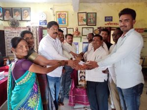 Read more about the article ग्रामपंचायत कीन्ही जवादे चे कर्मचारी पुंडलिकराव लोणबले यांची सेवानिवृत्ती