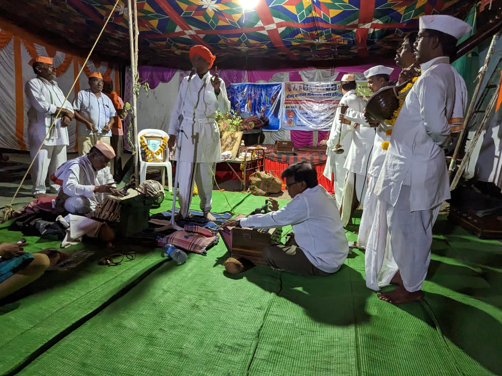 Read more about the article सार्वजनिक वाचनालय गुजरी नागठाणा तर्फे आयोजित कीर्तनातून प्रबोधन कार्यक्रम उत्साहात संपन्न