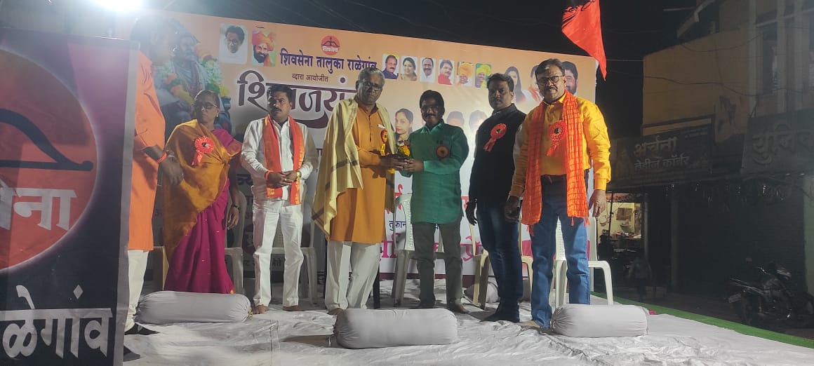 Read more about the article राळेगाव येथे हास्यसम्राट डॉ मिर्झा रफी अहमद बेग यांचा तुफानी विनोदी कार्यक्रम संपन्न