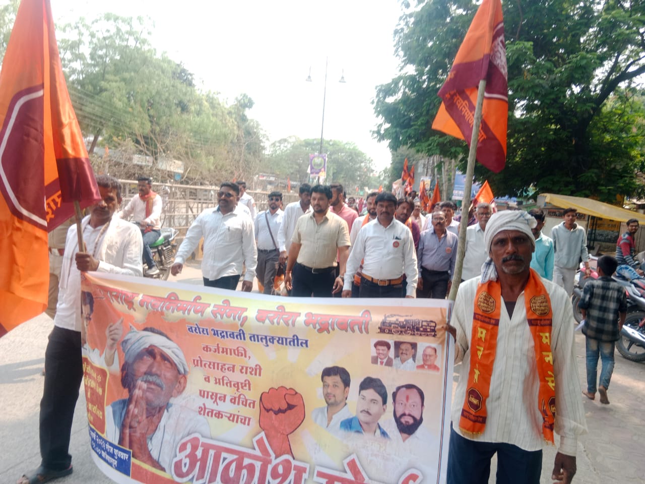 Read more about the article अन्यथा मुंबई मंत्रालयावर शेतकऱ्यांना घेऊन ठिय्या आंदोलन करू, मनसेचा इशारा