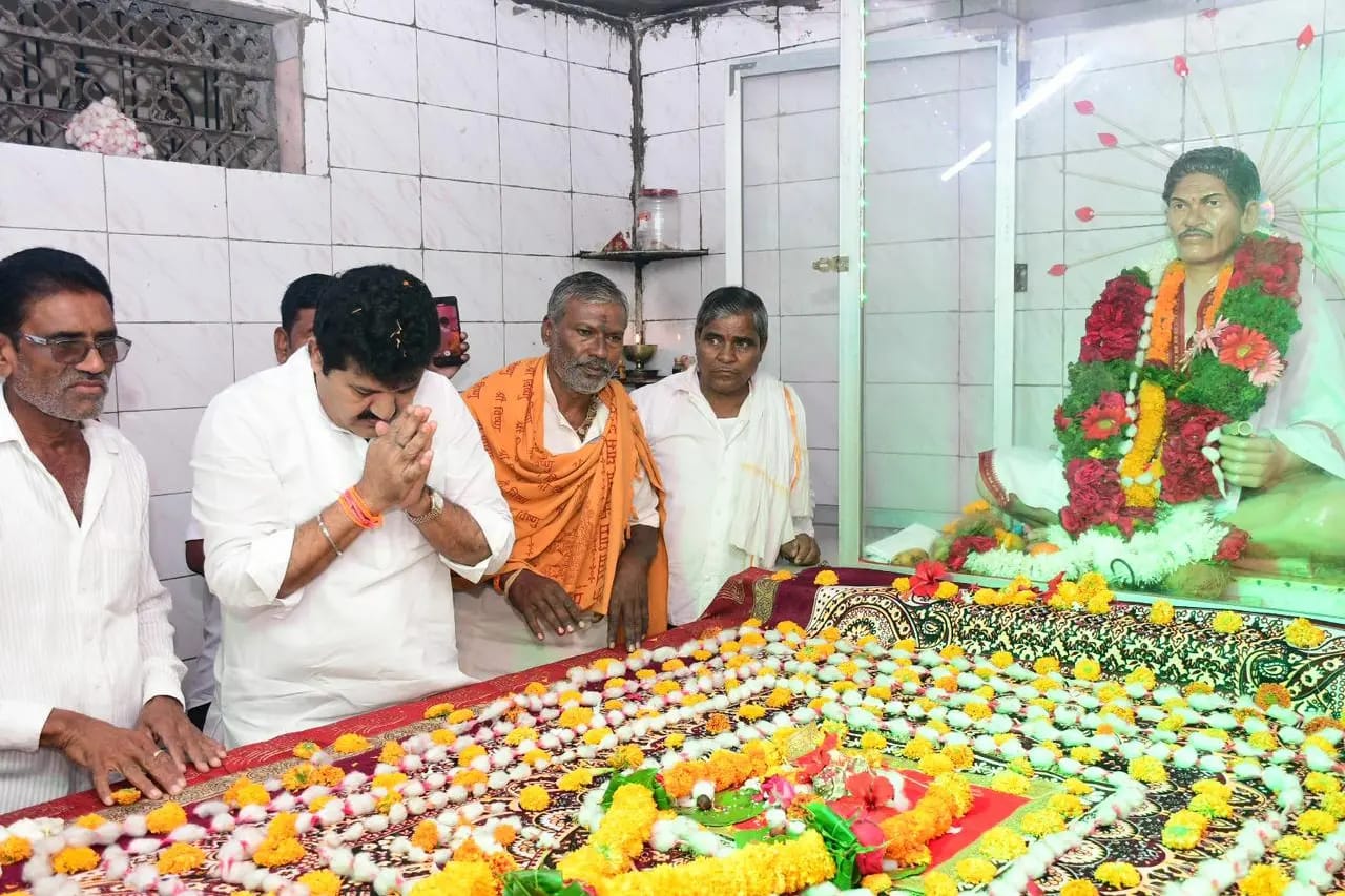 Read more about the article महातोली येथे श्री भुराजी महाराज यांचे 41व्या पुण्यतिथी निमित्ताने धार्मिक उत्सवाचे आयोजन