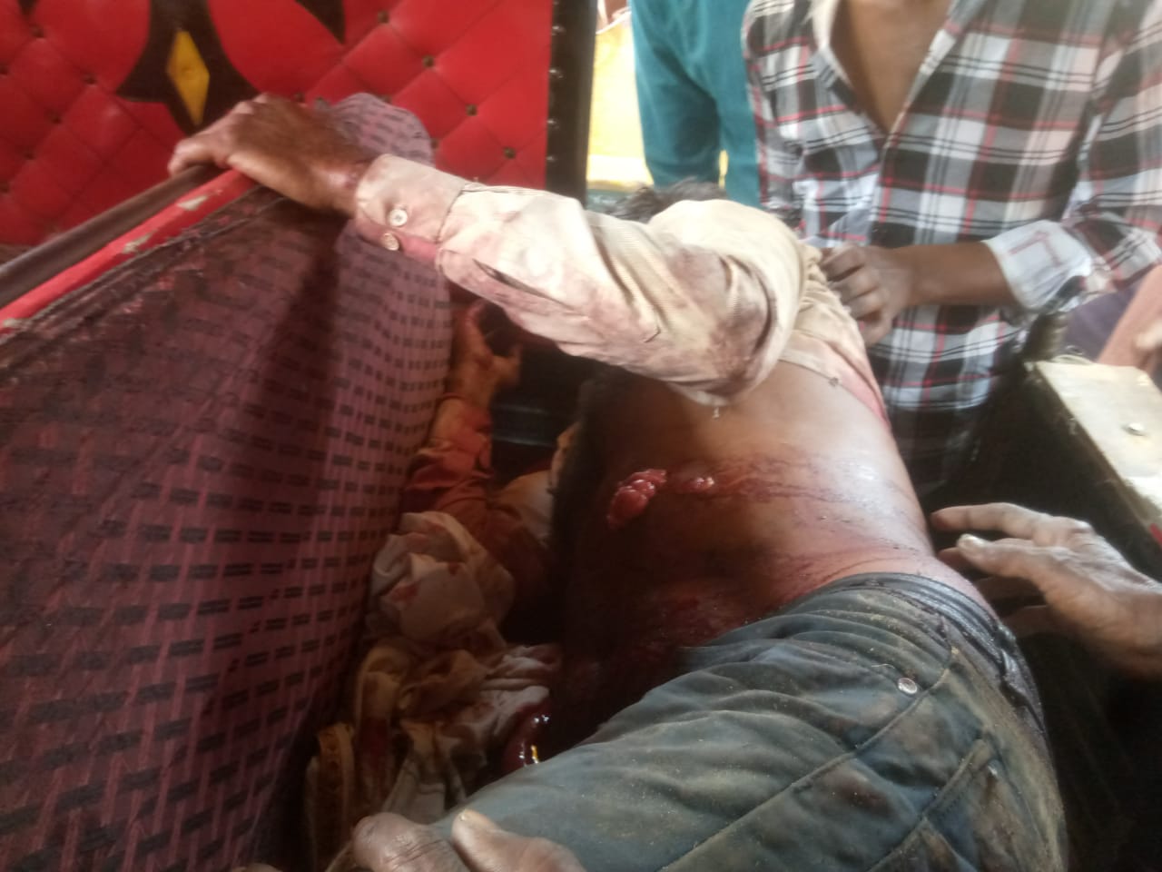 Read more about the article जमिनीच्या वादावरून चाकूने वार करून केली हत्या