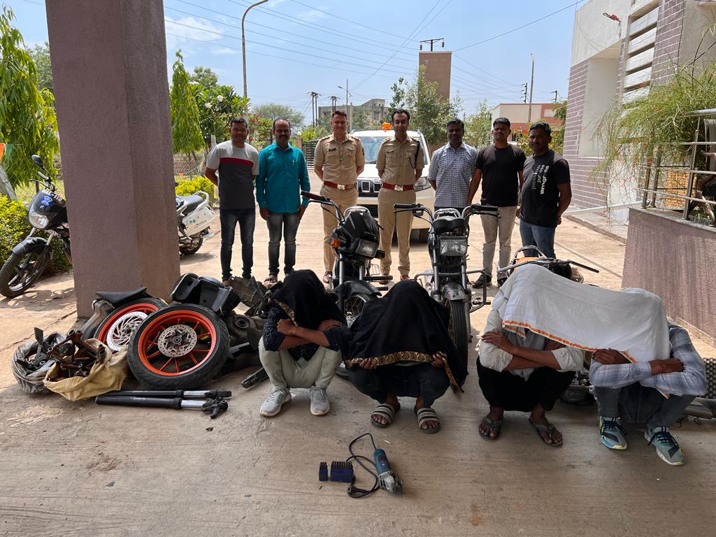 Read more about the article दुचाकी चोरांना पकडण्यात यश,शहरात घातला होता धुमाकूळ