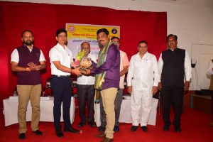 Read more about the article <em>सन्मान चौथा स्तंभाचा सोहळा</em> <em>मोठ्या उत्साहात</em> <em>संपन्न</em> समस्येचे निराकरण होईपर्यंत बातमीतून सातत्य आवश्यक<br><em>डॉ . संजय खडक्कार</em>