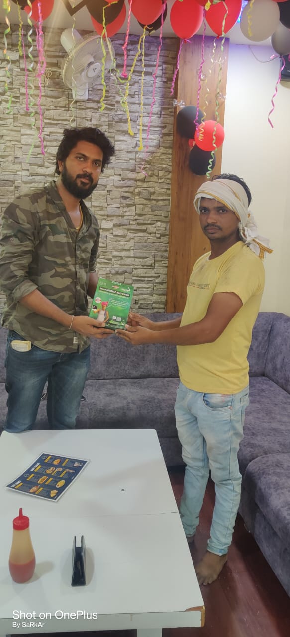 Read more about the article विक्रम राठोड यांचेकडून मेट ग्रामपंचायत मधील वॉटर सप्लाय वर चालू बंद करण्यासाठी बसविण्यात आले पहिले आधुनिक यंत्र