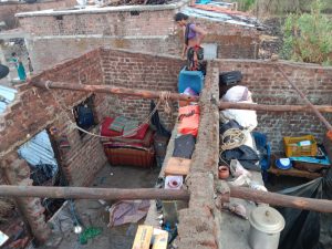 Read more about the article <em>चिंचोली येथे वादळी वाऱ्यामुळे मोठे नुकसान</em>