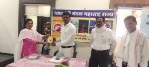 Read more about the article बाभुळगाव येथे नशाबंदी मंडळ महाराष्ट्र राज्य यांच्यातर्फे जागतिक तंबाखू विरोधी दिनानिमित्त विधी सेवा व्यसनमुक्ती मार्गदर्शन व शपथ