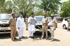 Read more about the article यवतमाळ येथे जिल्हा नियोजन समितीच्या माध्यमातून खरेदी करण्यात आलेल्या वाहनाचे लोकापर्ण