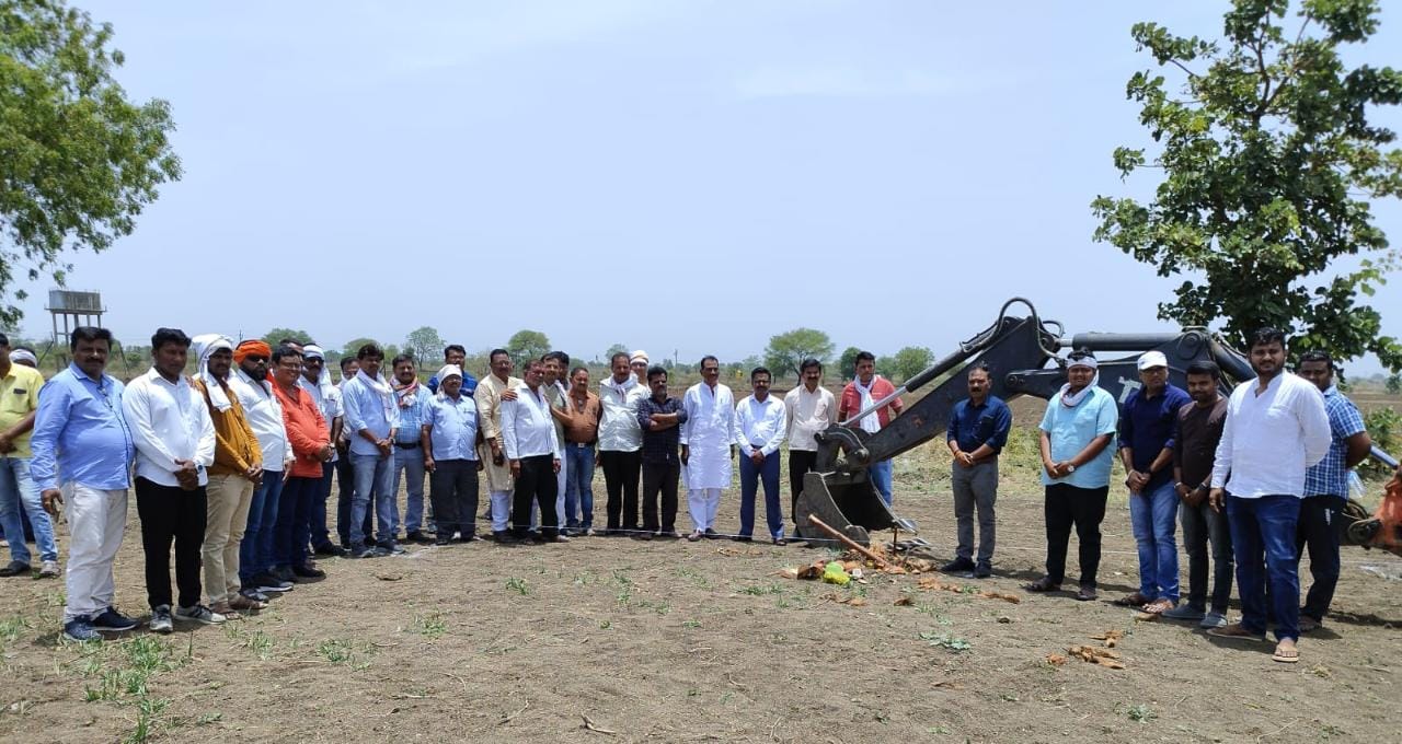 Read more about the article श्रीसाईवृद्धाश्रम, बाल अनाथालय व सेवारुग्णालयाची मुहूर्तमेढ!(राळेगाव शहरालगत होणाऱ्या सेवाश्रम कामाचा शुभारंभ)