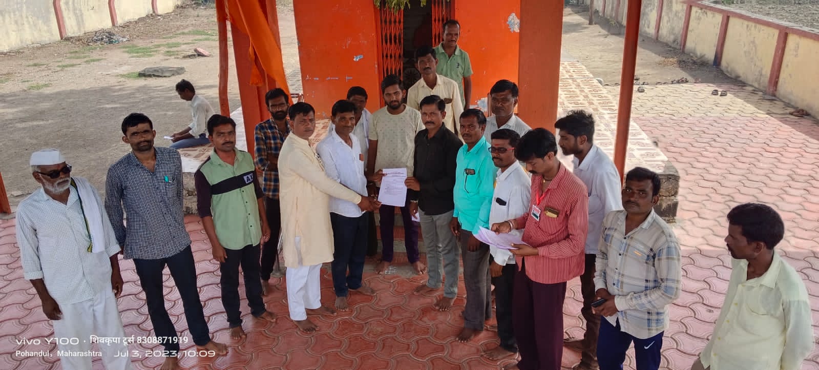 Read more about the article भाविक भाऊ भगत यांच्या हेल्प फाऊंडेशनच्या मार्फत पोंहडूळगावात शाखा समिती स्थापन