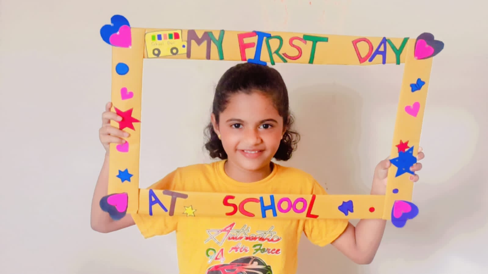 Read more about the article मार्कंडेय पोदार लर्न स्कूल, वणी मंदर येथे उत्साहपूर्ण वातावरणात विद्यार्थ्यांचे शाळेच्या पहिल्या दिवशी पुष्प देऊन स्वागत