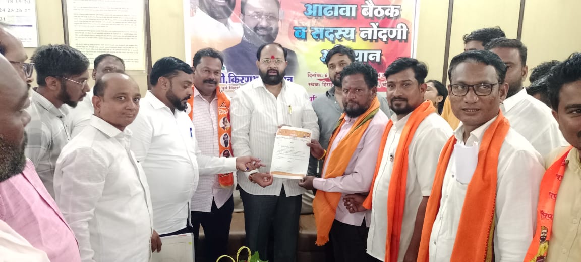 Read more about the article <em>शिवसेना बल्लारपूर विधानसभा प्रमुखपदी विनोद चांदेकर</em>