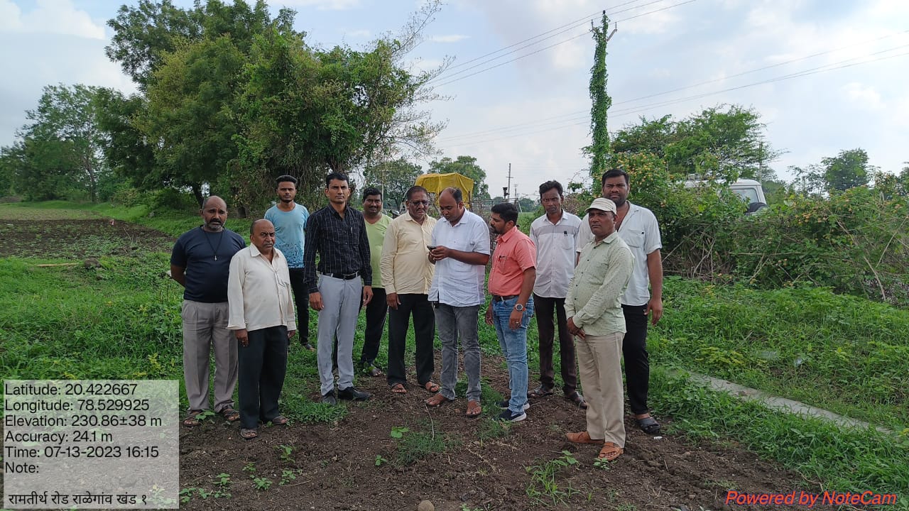 Read more about the article नवीन खरीप हंगामातील ई- पीक पाहणी नोंदणीकरिता तहसीलदार अमित भोईटे थेट शेताच्या बांधावर