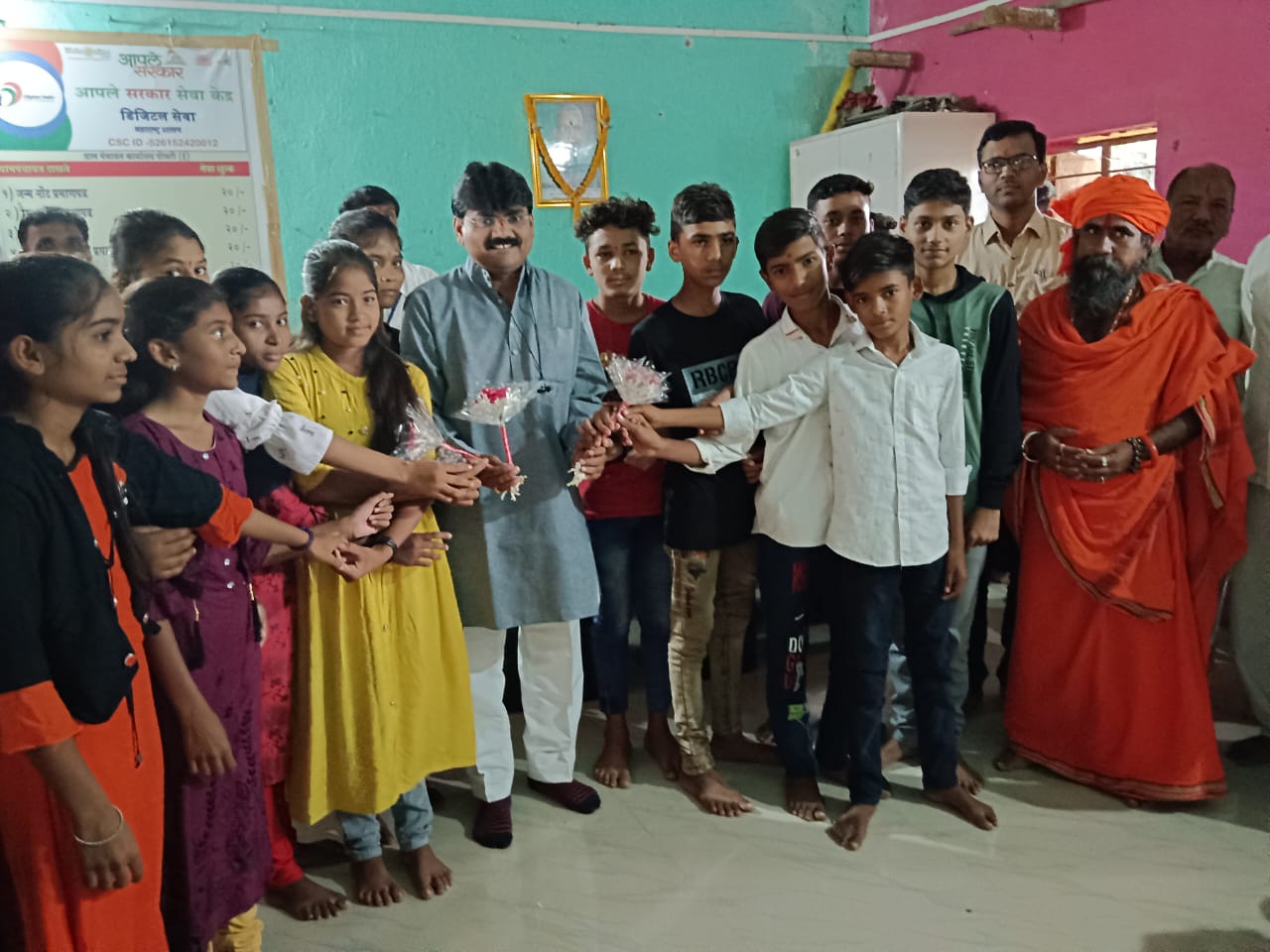 Read more about the article ग्रामपंचायत कार्यालय पोखरीच्या वतीने तसेच गावातील नागरिकांच्या वतीने भाविक भाऊ भगत यांचे स्वागत