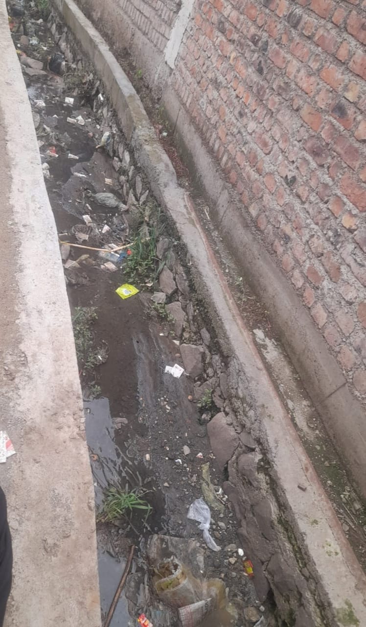 Read more about the article आरंभी ग्रामपंचायतमध्ये रस्त्यावर रस्त्याचे व नालीवर नालीचे बांधकाम करून अपहार,दोषींवर कार्यवाहीची मागणी; ग्रा. पं. सदस्याची तक्रार