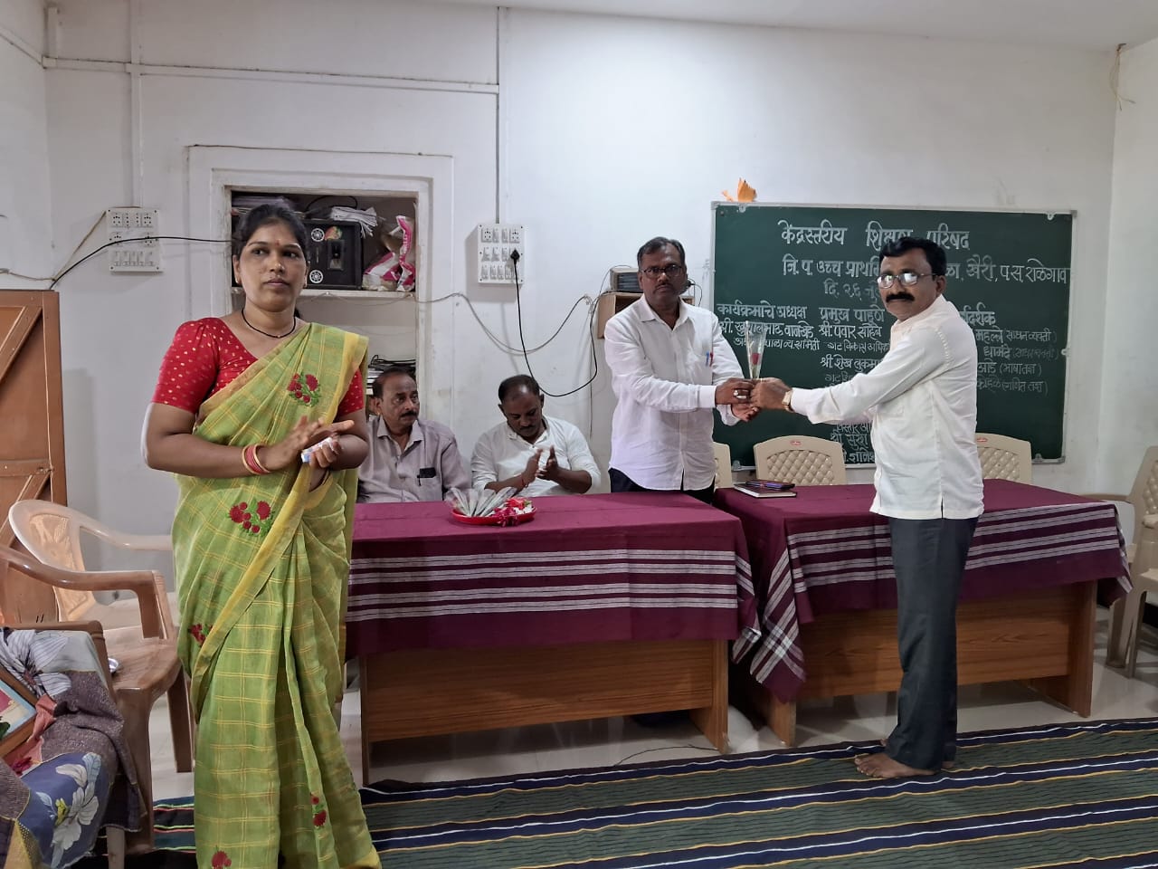 Read more about the article जि. प.ऊ.प्रा. केंद्र शाळा खैरी येथे शैक्षणिक सत्र २०२३-२४ पहिली शिक्षण परिषद