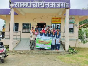 Read more about the article शेतकऱ्यांना मार्गदर्शनाकरिता मजरा(रै) येथे कृषीकन्यांचे आगमन