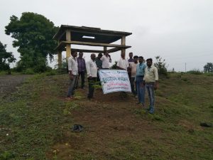 Read more about the article ग्राम पंचायत पिंपळखुटी यांच्या पुढाकाराने वॄक्षारोपण