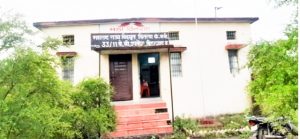 Read more about the article आळशी अधिकारी व कामचुक्कार लाईनमन नागरिकांसाठी ठरत आहेत डोकेदुखी,विजेअभावी भोगाव्या  लागत आहेत मरण यातना