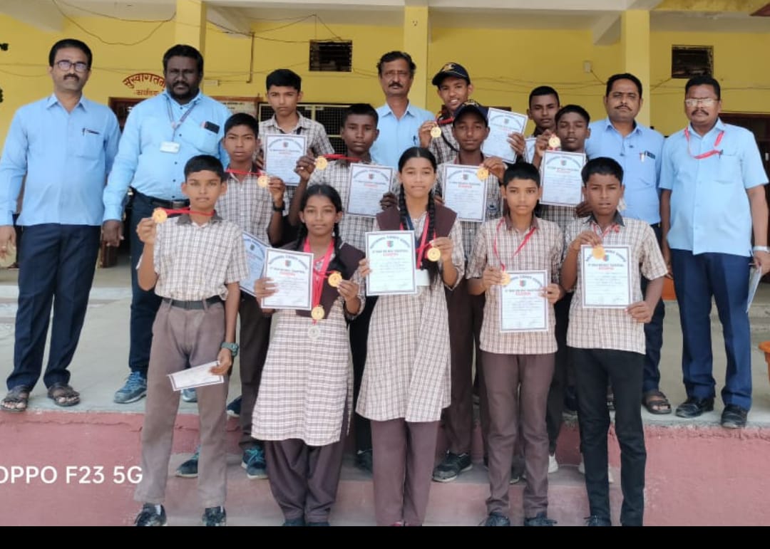 Read more about the article <em>न्यू इंग्लिश हायस्कूल येथे एन. सी. सी. विदयार्थ्यांचा सत्कार”</em>