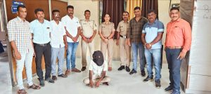 Read more about the article कविता शिवाजी नारमवाड च्या खुनातील फरार आरोपीस दोन महिन्यानंतर अटक