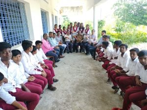 Read more about the article सर्वोदय विद्यालयात सामुहिक रक्षाबंधन तथा वृक्षरक्षाबंधन कार्यक्रम साजरा